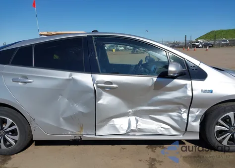 2017 Toyota Prius Prime Advanced из США, поврежденный, VIN JTDKARFP0H3048476